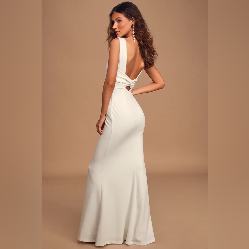 NBW! NWT! Love In Your Eyes Ivory Knotted Mermaid Maxi Dress size small